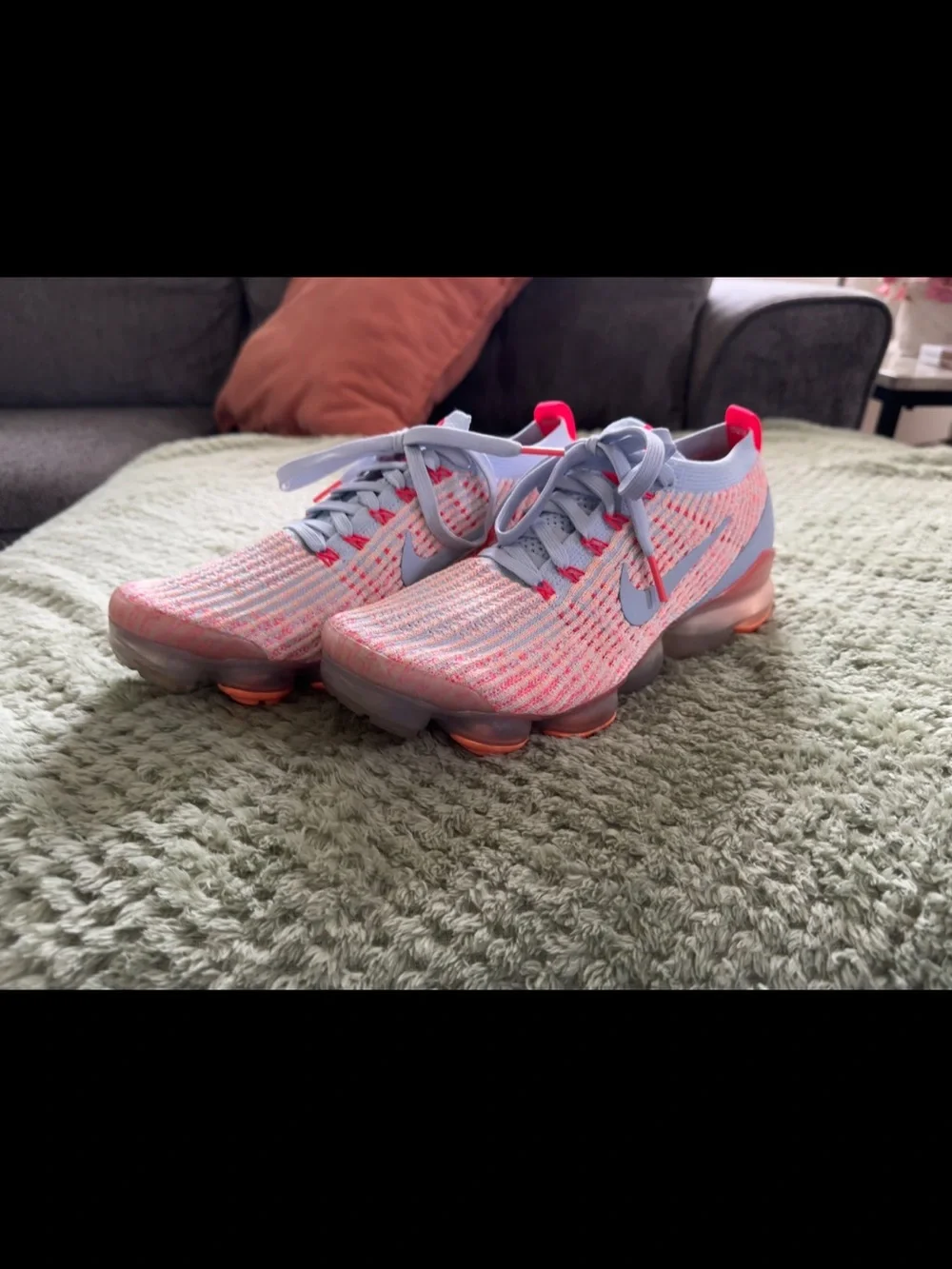 Nike Women’s Air Vapor Max Size 9.5 !!!